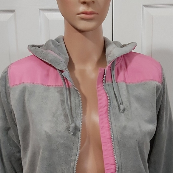 Size Medium Junior Hooded Gray & Pink Jacket - Picture 5 of 7